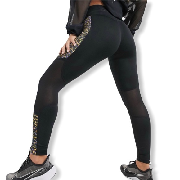 Nike Icon Clash Running Fast Cropped Leggings - Picture 7 of 7